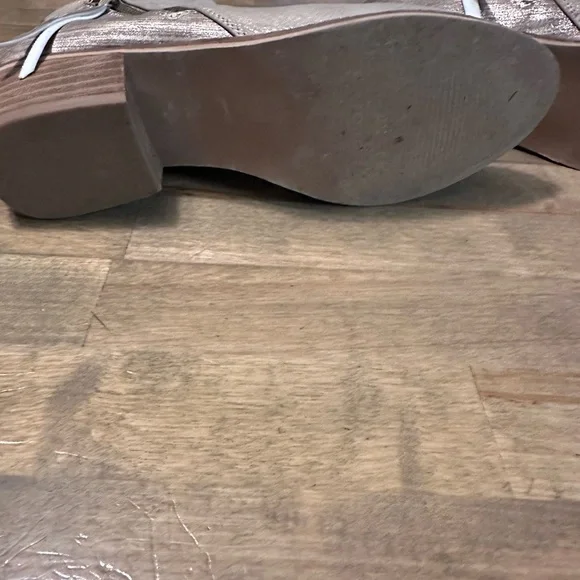 Butter Women's Heeled Boots - Shimmering Silver - Picture 3 of 6